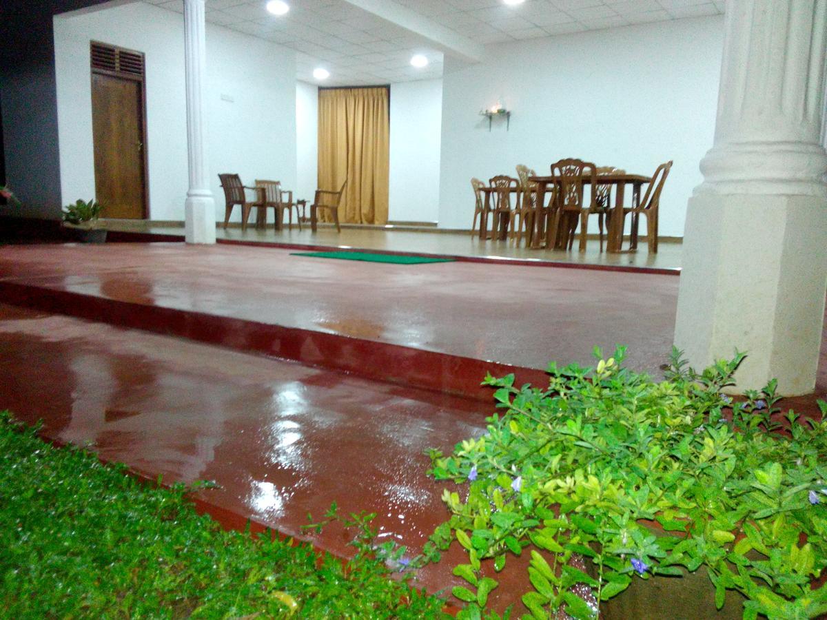 Siyapath Holiday Resort Polonnaruva Kültér fotó