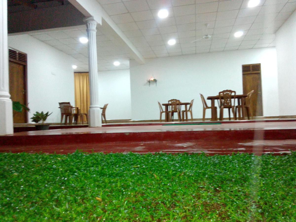 Siyapath Holiday Resort Polonnaruva Kültér fotó