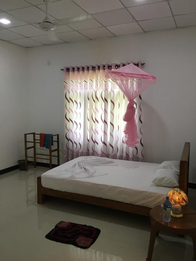 Siyapath Holiday Resort Polonnaruva Kültér fotó
