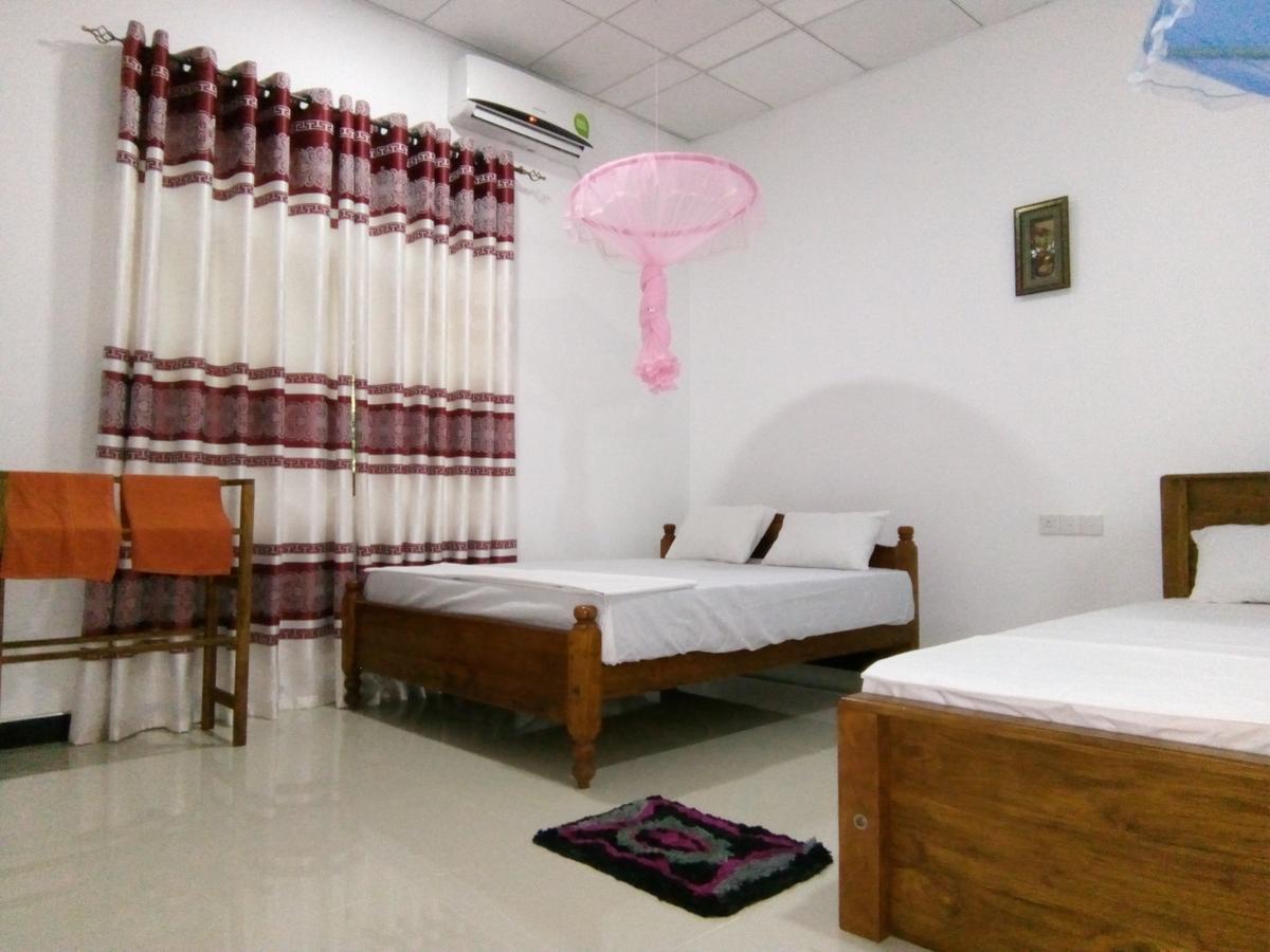 Siyapath Holiday Resort Polonnaruva Kültér fotó